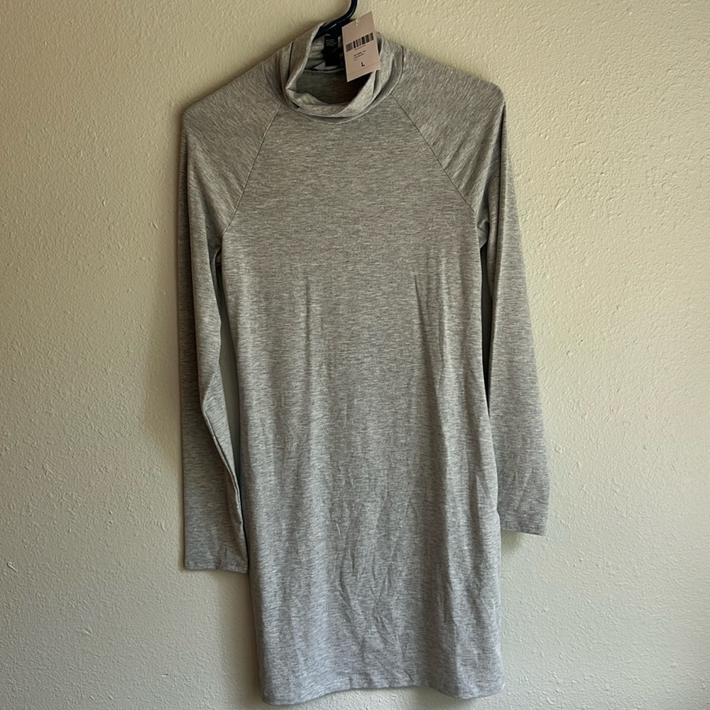 Forever 21 turtleneck dress, tags on never worn, large